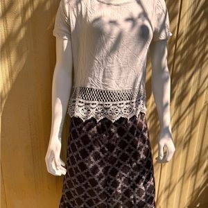 Lovely Jaclyn Smith Summer Skirt